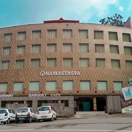 Готель Namastasya Solan Екстер'єр фото